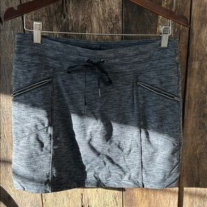 Gray Athleta Women's Skirt with Zipper Pockets